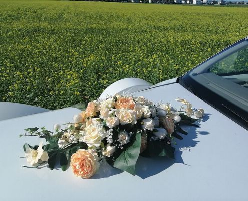 Brautauto Blumenschmuck 10: lachs